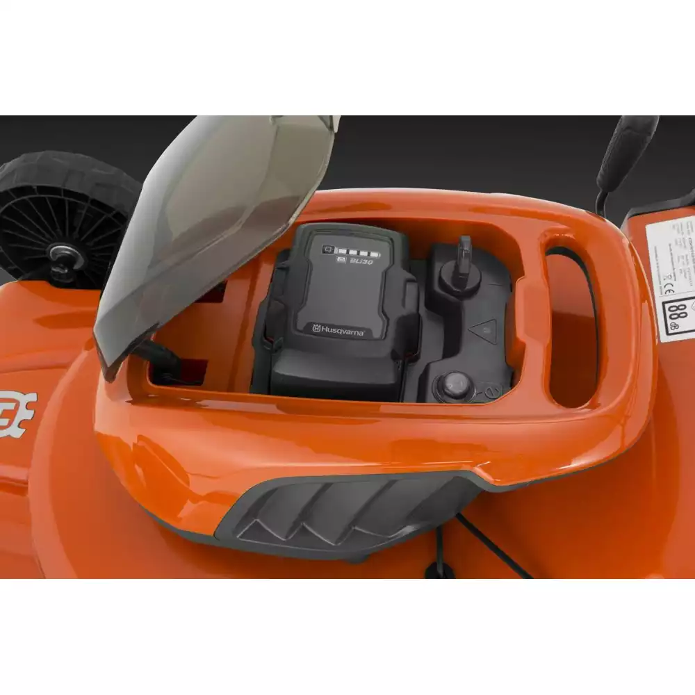 #2093 Chrbtový fúkač STIHL BR 600 | Fúkače a vysávače lístia | Benzínové fúkače